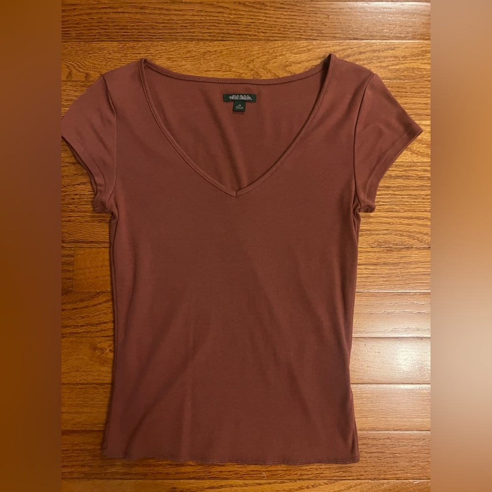 pink wild fable v neck!